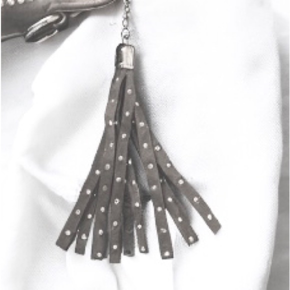 NWOT NEVER CARRIED Bling 
Med/Large Shoulder Hobo Bag - Picture 5 of 14